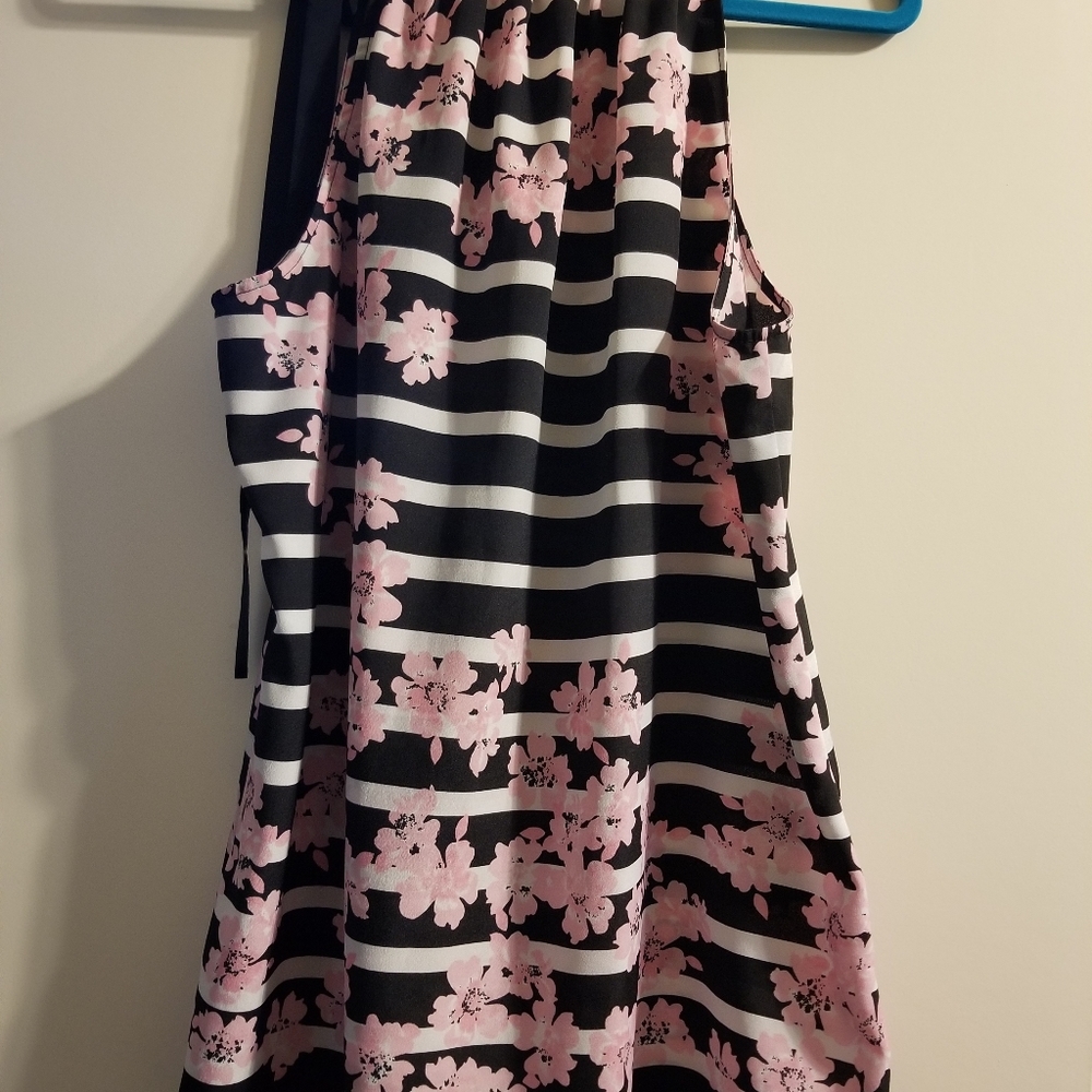 Sleeveless top